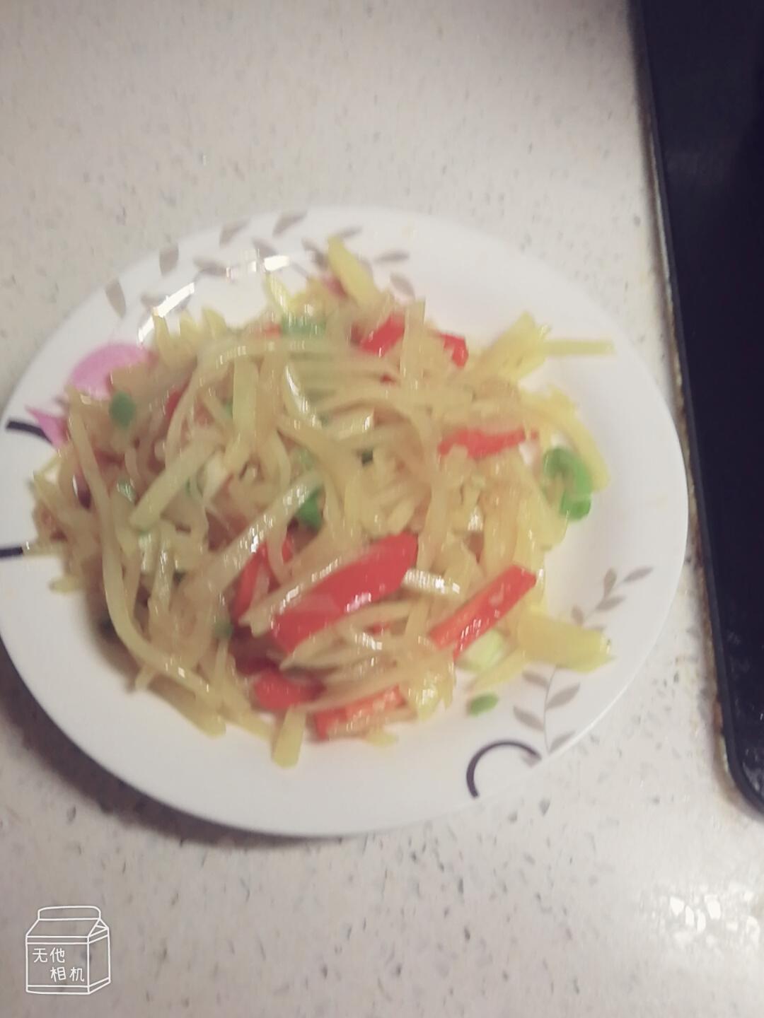 土豆怎么样烧才不会粘锅