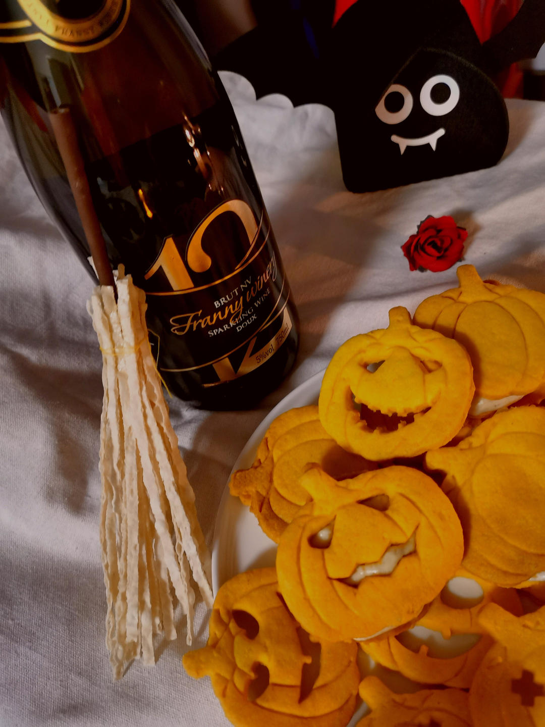无需模具的万圣节南瓜饼干  Halloween pumpkin cookies