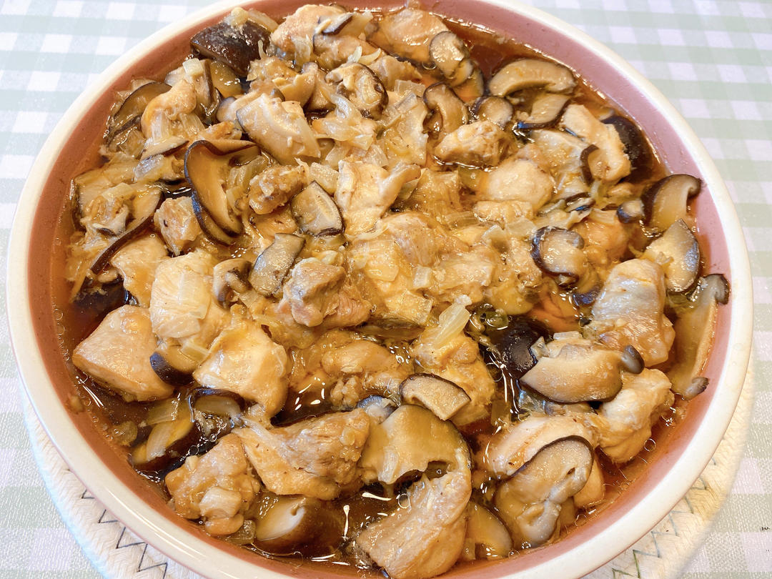 香菇蒸鸡腿肉