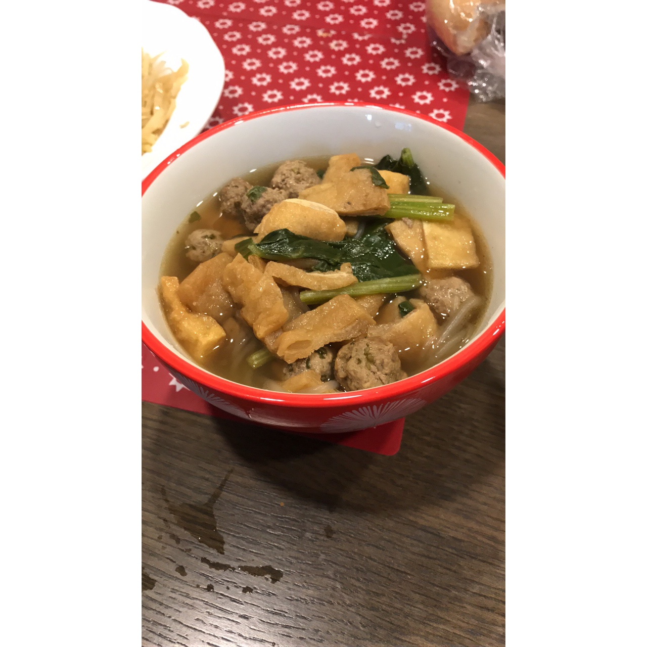 菠菜牛肉丸子汤