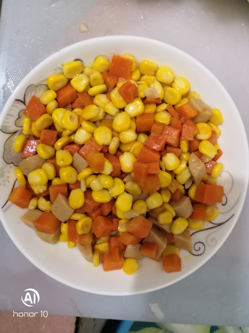 玉米胡萝卜炒火腿的做法