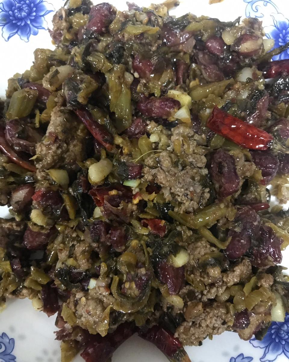 手机用户3127_ksr2做的酸腌菜红豆牛肉盖饭