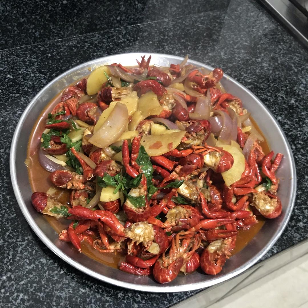 香辣小龙虾-超详细处理干净步骤！