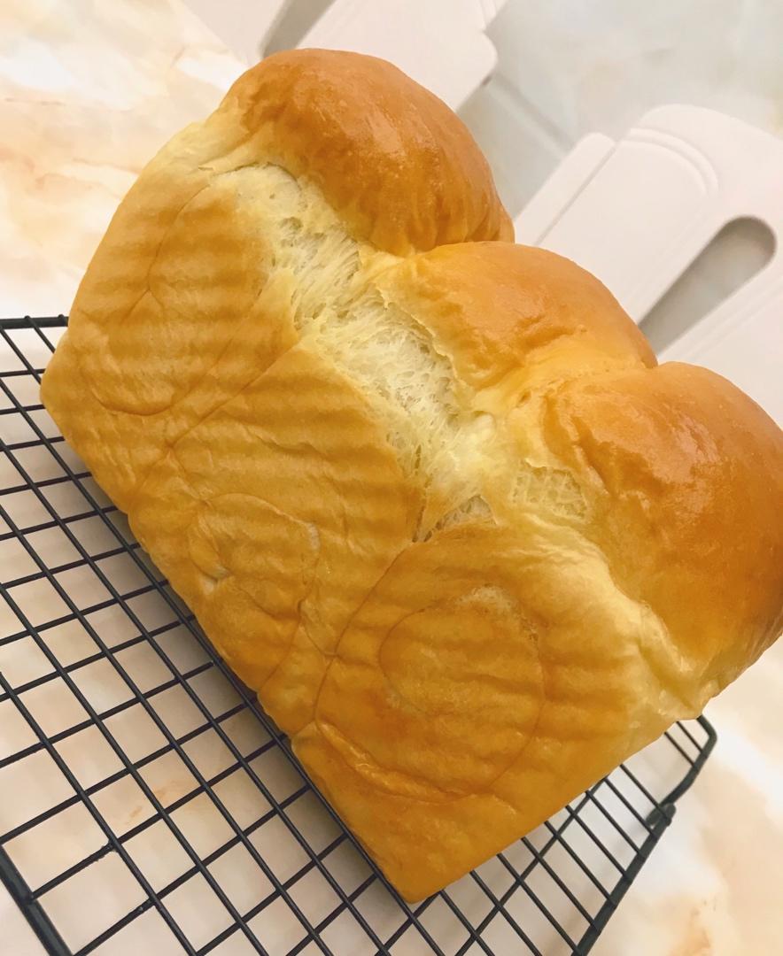 基本鲜奶吐司