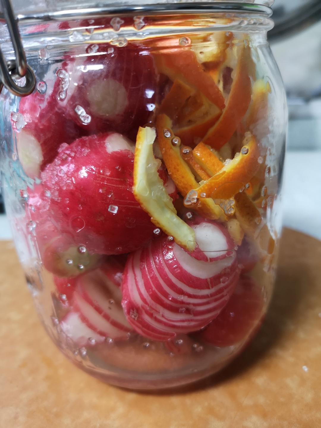 年夜饭头道菜～鸿运当头（樱桃小萝卜）