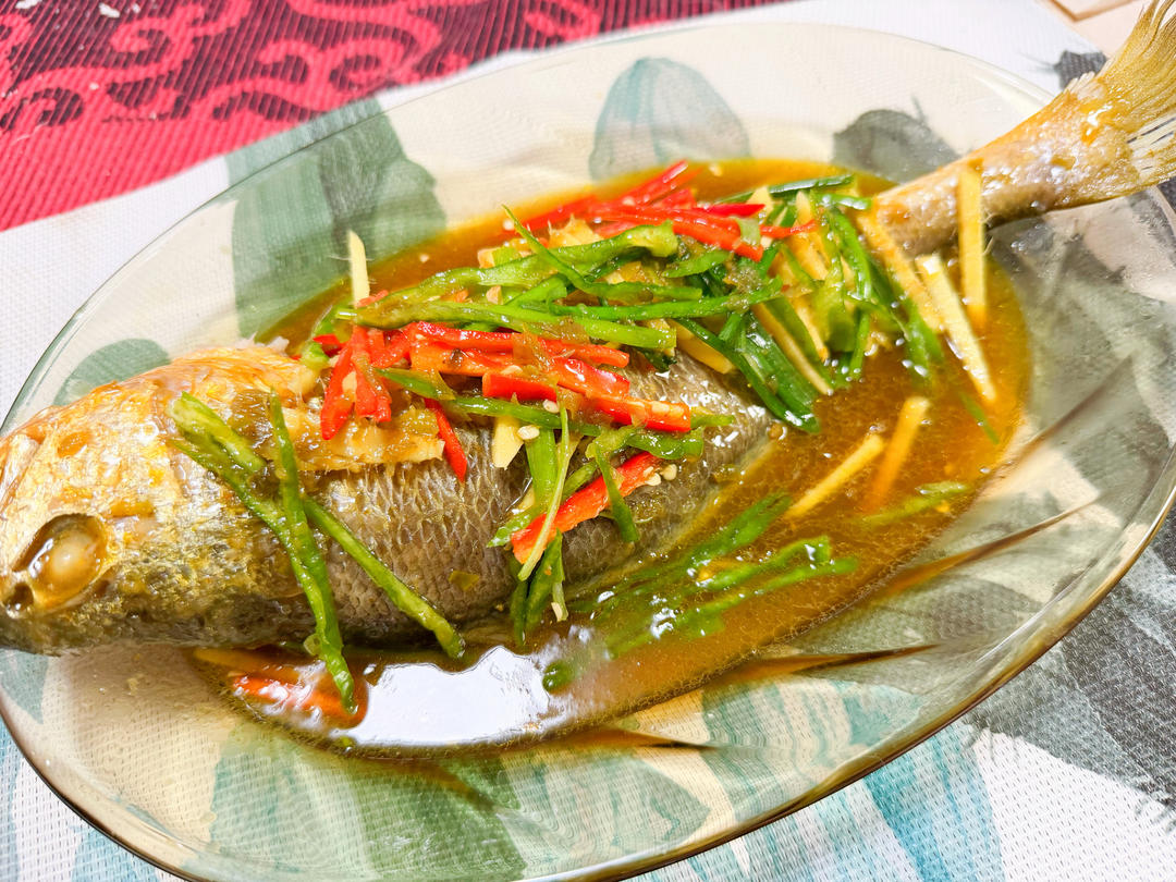 青花椒蒸黄花鱼🐟🌱🌶️🥢