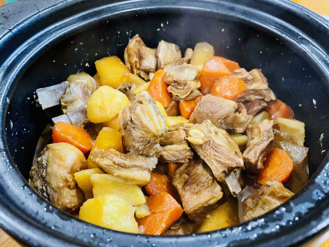 酥而不腻的红烧羊排