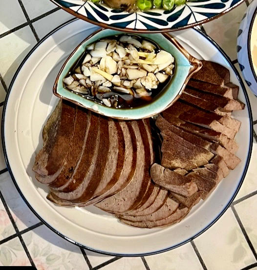 黄酒煮五香猪肝