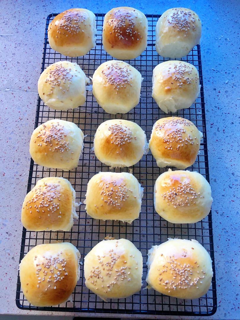 烤馒头（中粉做的面包）