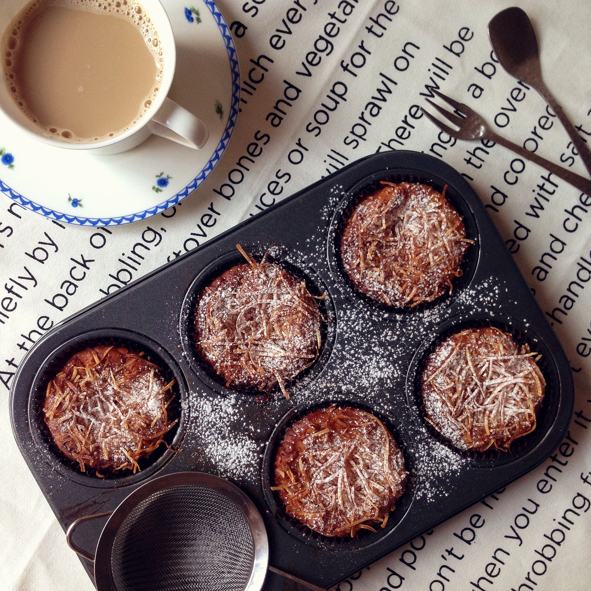 椰丝燕麦马芬<Coconut Oat Muffins>
