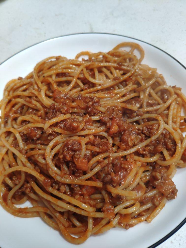 番茄肉酱意大利面