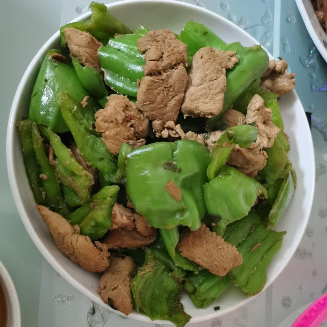 青椒炒肉片