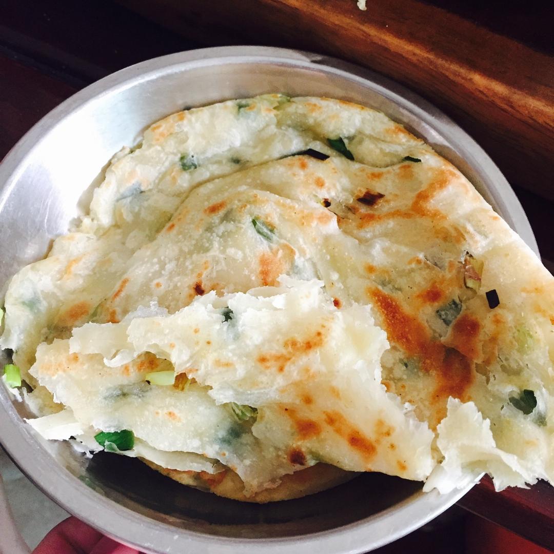 鸡蛋葱油饼                  （更新饼坯保存方法）