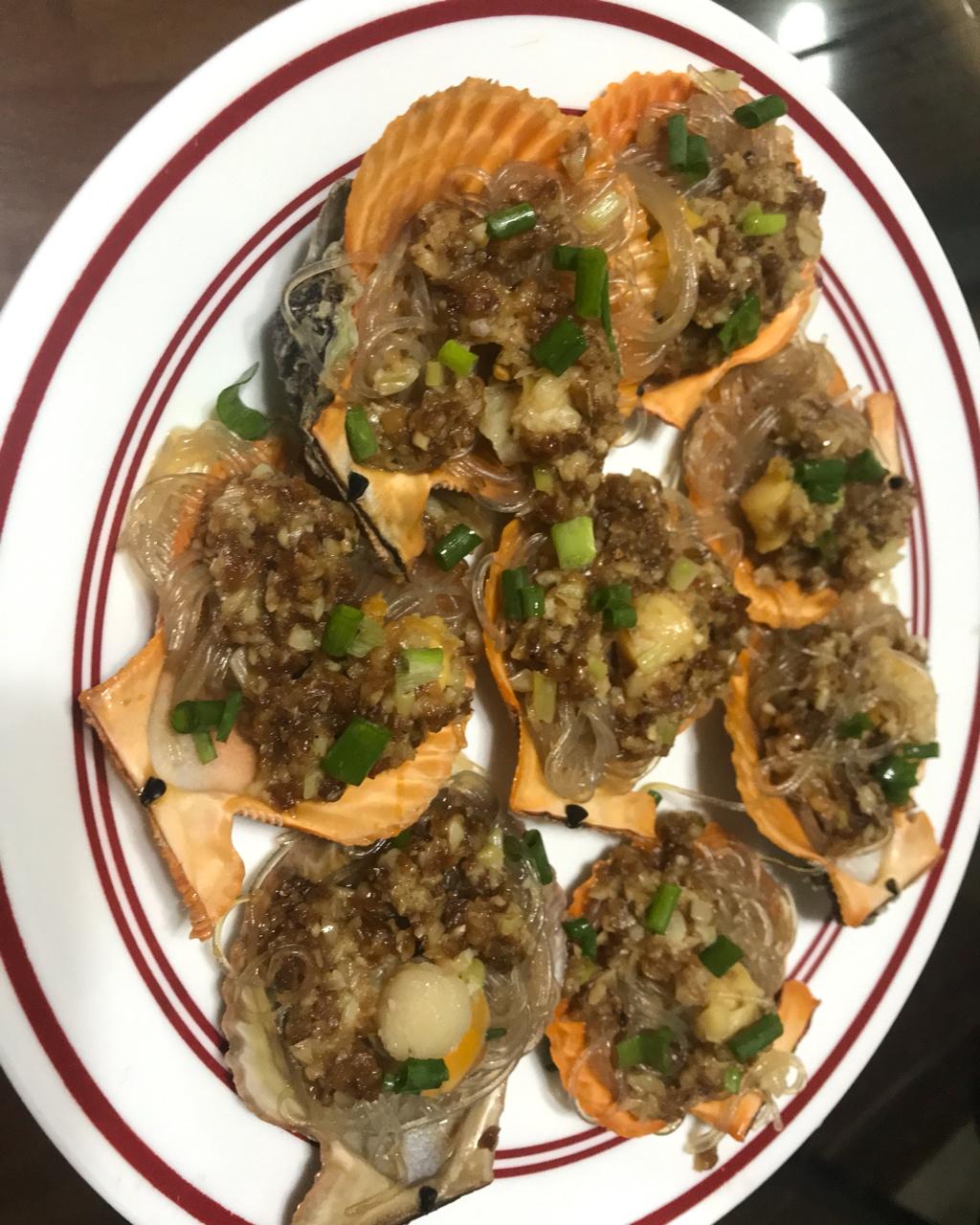 蒜蓉粉丝蒸扇贝粉丝入味有诀窍