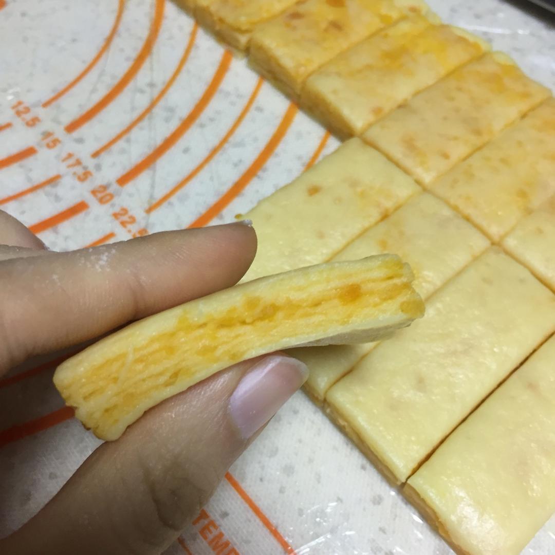 家庭自制的台湾老杨咸蛋黄饼（蛋黄多多）