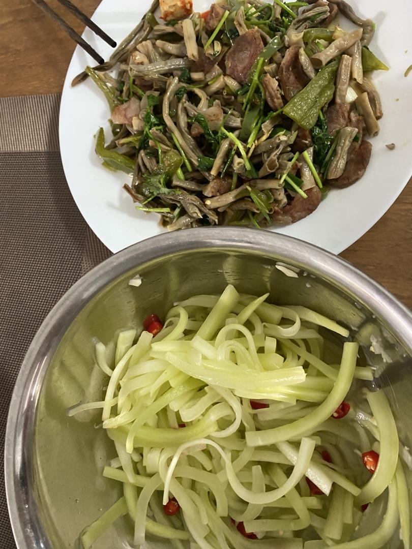 厨师长教你：夏日开胃小菜“凉拌莴笋丝”的家常做法，简单易学赶紧收藏吧