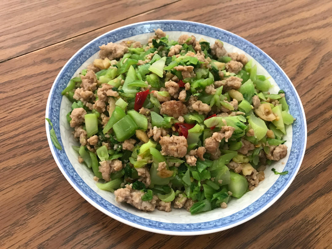 芥菜这样炒~不但不苦不涩~而且非常鲜甜美味~连小孩都喜欢吃