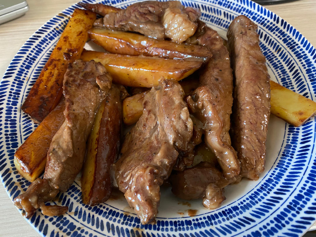 嫩滑多汁‼️一口就上瘾的㊙️牛排土豆煎锅