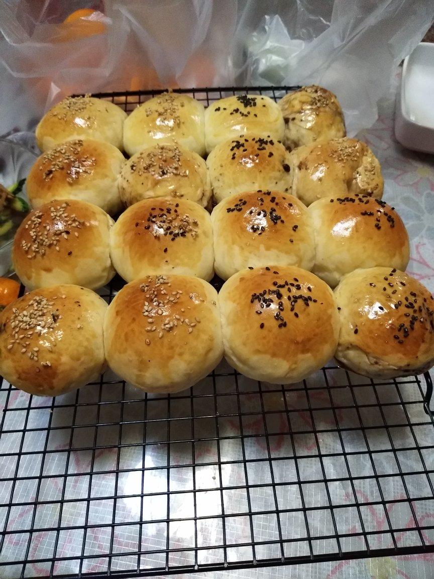 大人小孩都爱不释口的【蜂蜜牛奶小餐包】