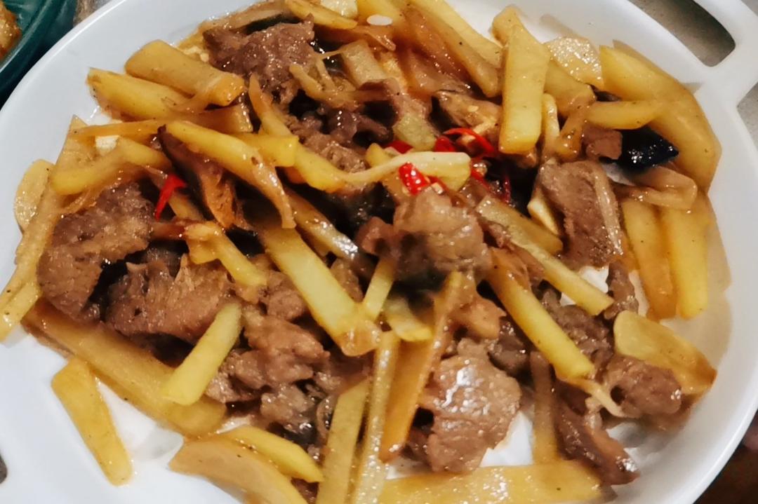 如何炒出嫩滑牛肉丝?