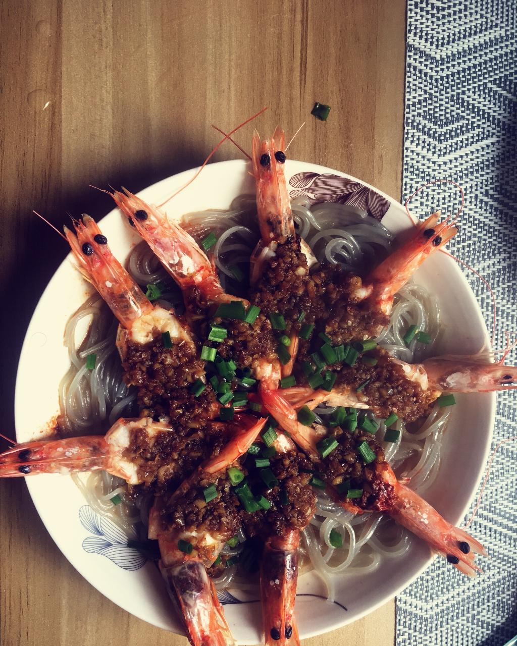 蒜蓉粉丝蒸虾