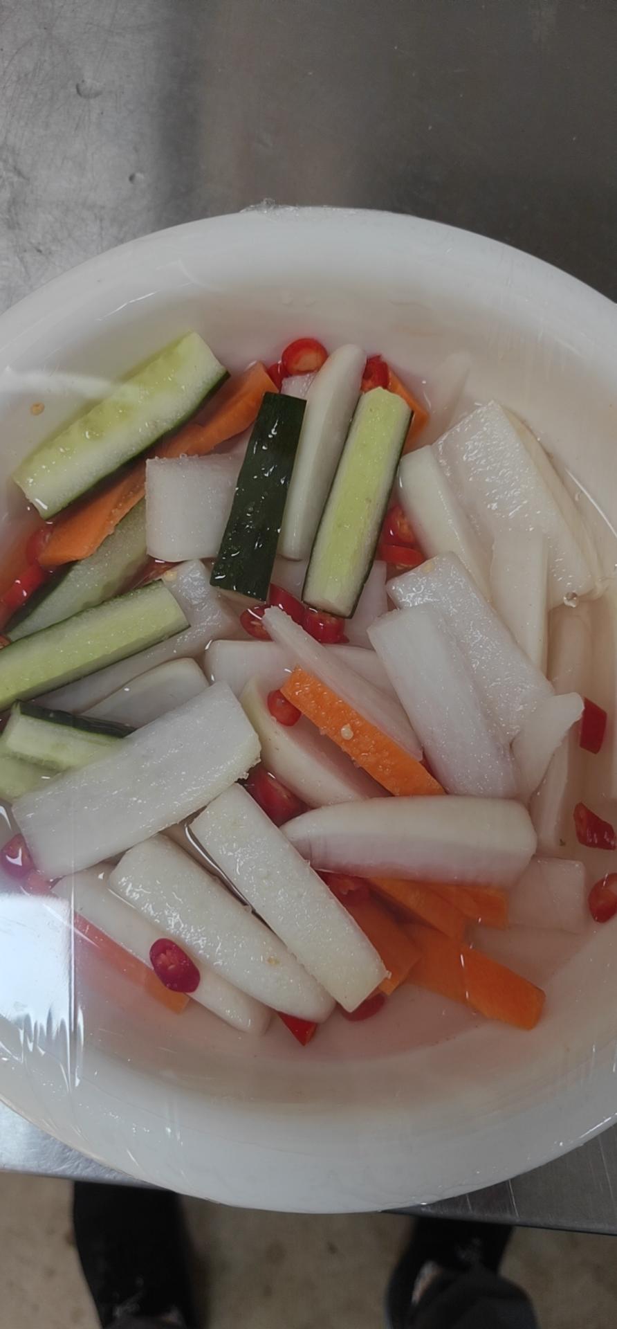 腌萝卜，酸甜爽口