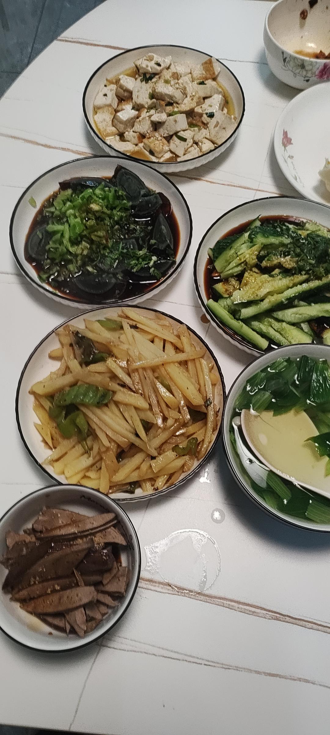 🌈酸酸辣辣巨开胃～超过瘾的凉拌黄瓜