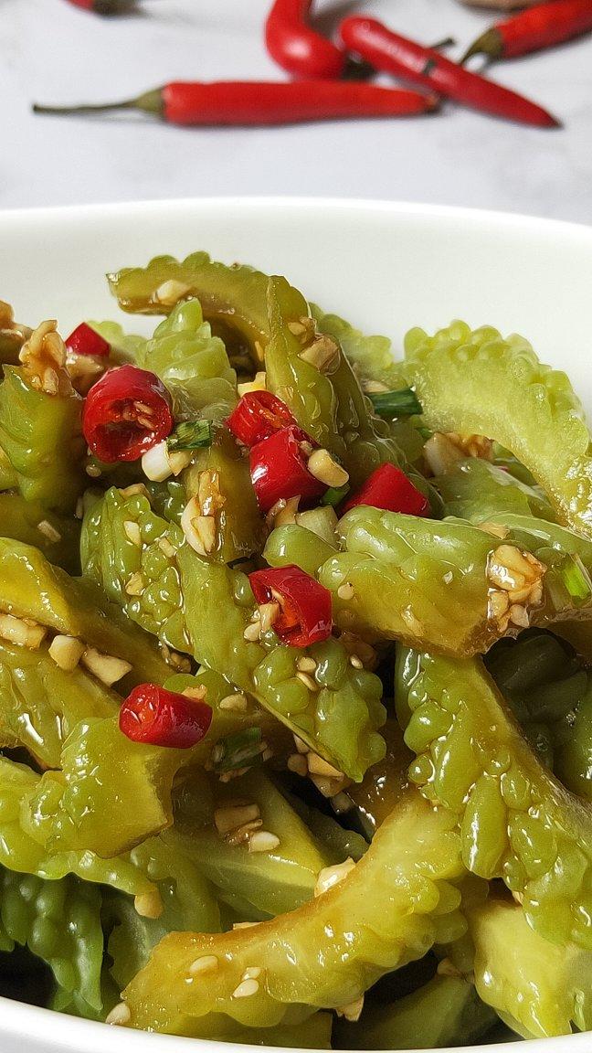 阿紫妈妈依人做的凉拌苦瓜