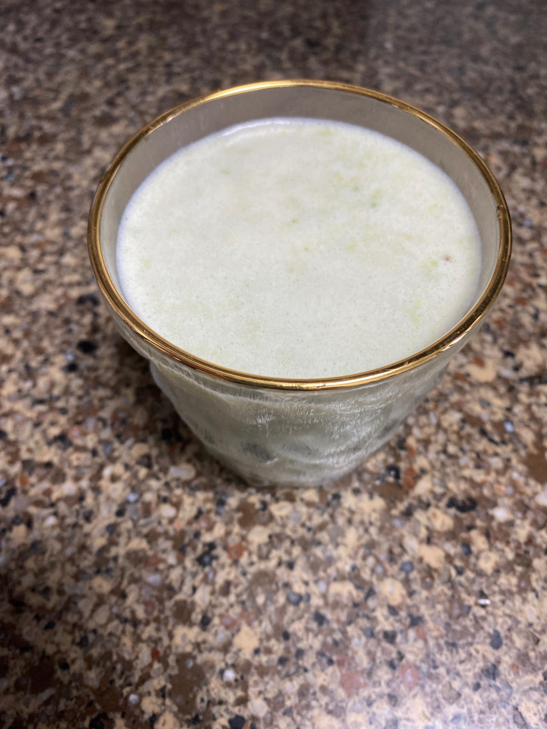 牛油果香蕉奶昔