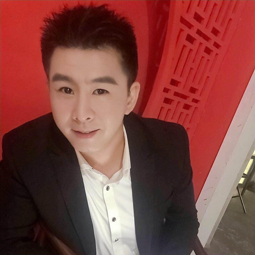 戴起藤帽冲