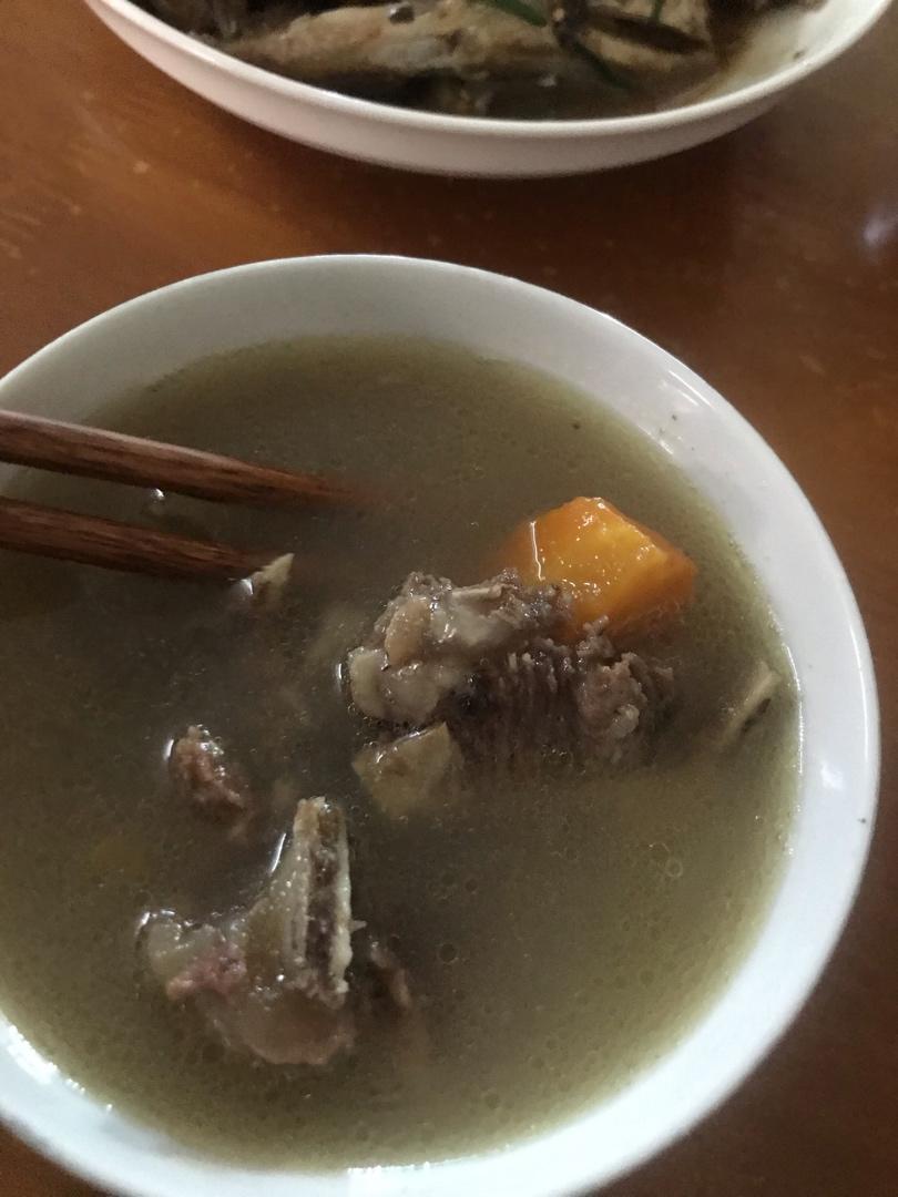 牛骨头黄豆胡萝卜汤