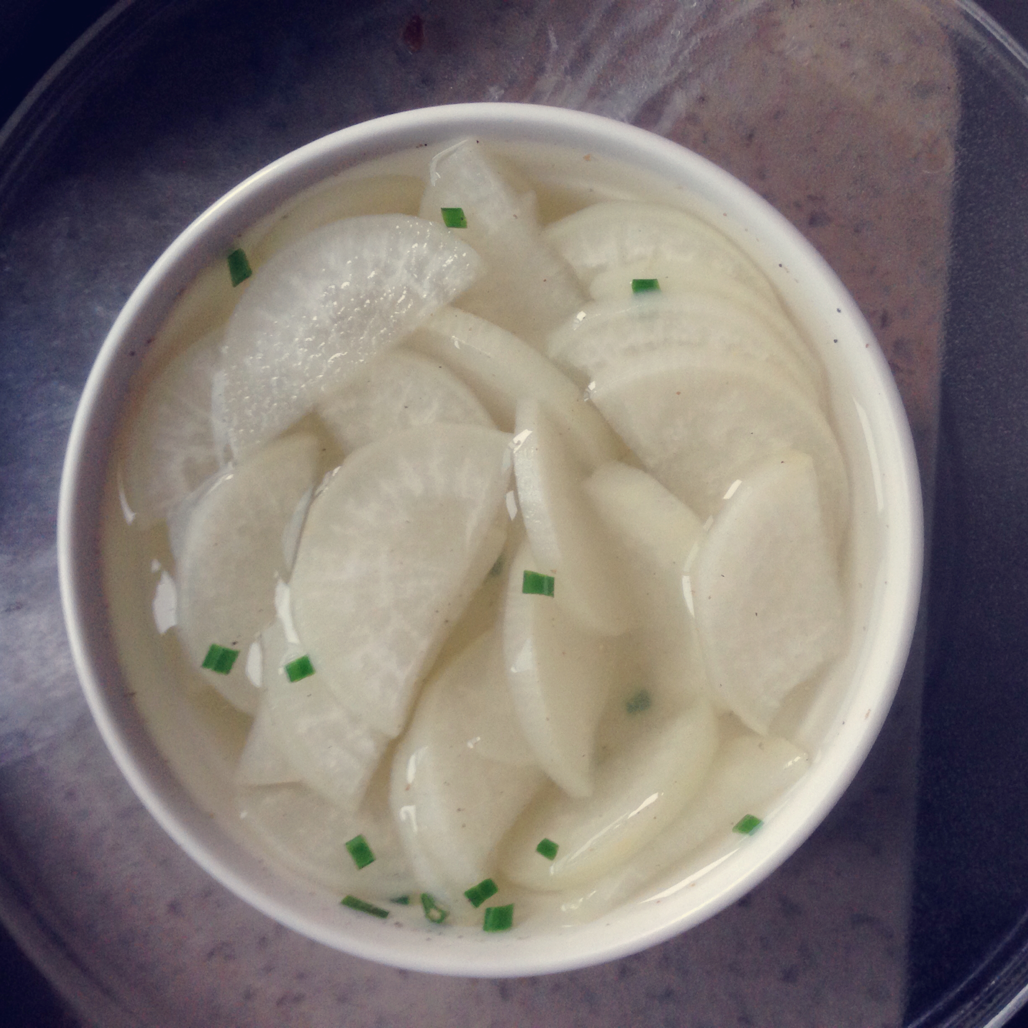 阿洛洛洛做的清炖白萝卜汤(独家原创)