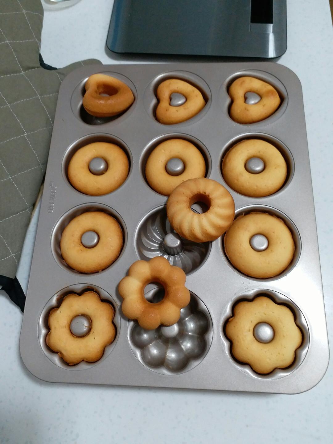 烤箱版甜甜圈