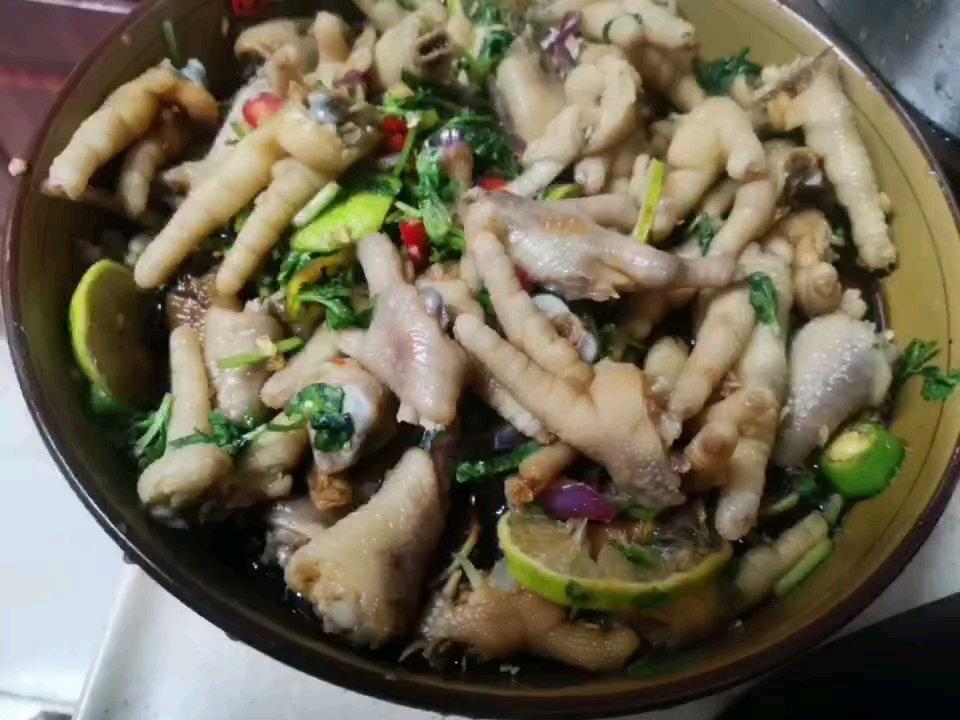 网红柠檬鸡爪的做法