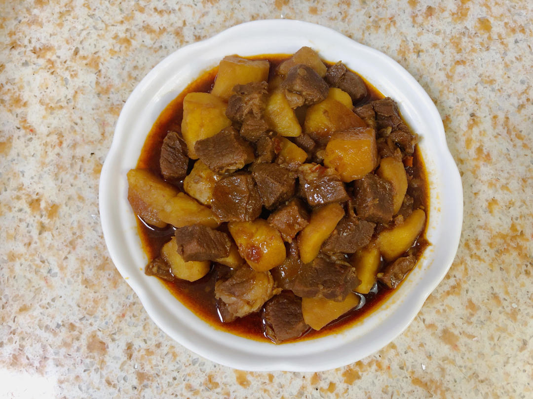 土豆焖牛腩