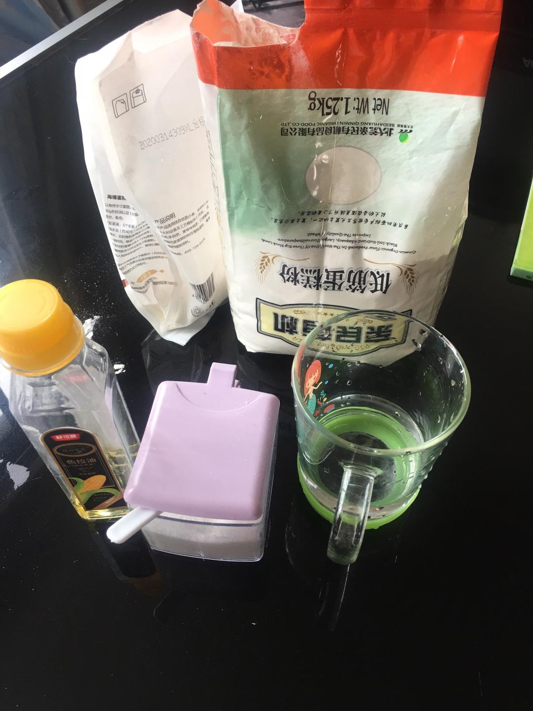 纯奶手撕吐司的做法 步骤1