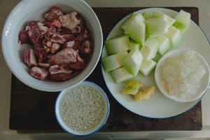 皂角米薏米冬瓜汤的做法 步骤1