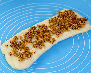 红枣炼奶吐司的做法（面包机版）的做法 步骤8