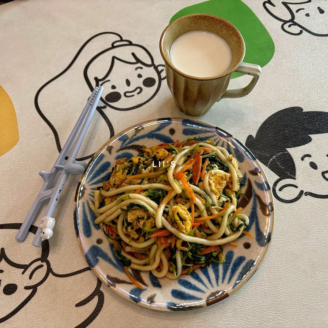 比路边摊好吃百倍的火腿炒土豆粉