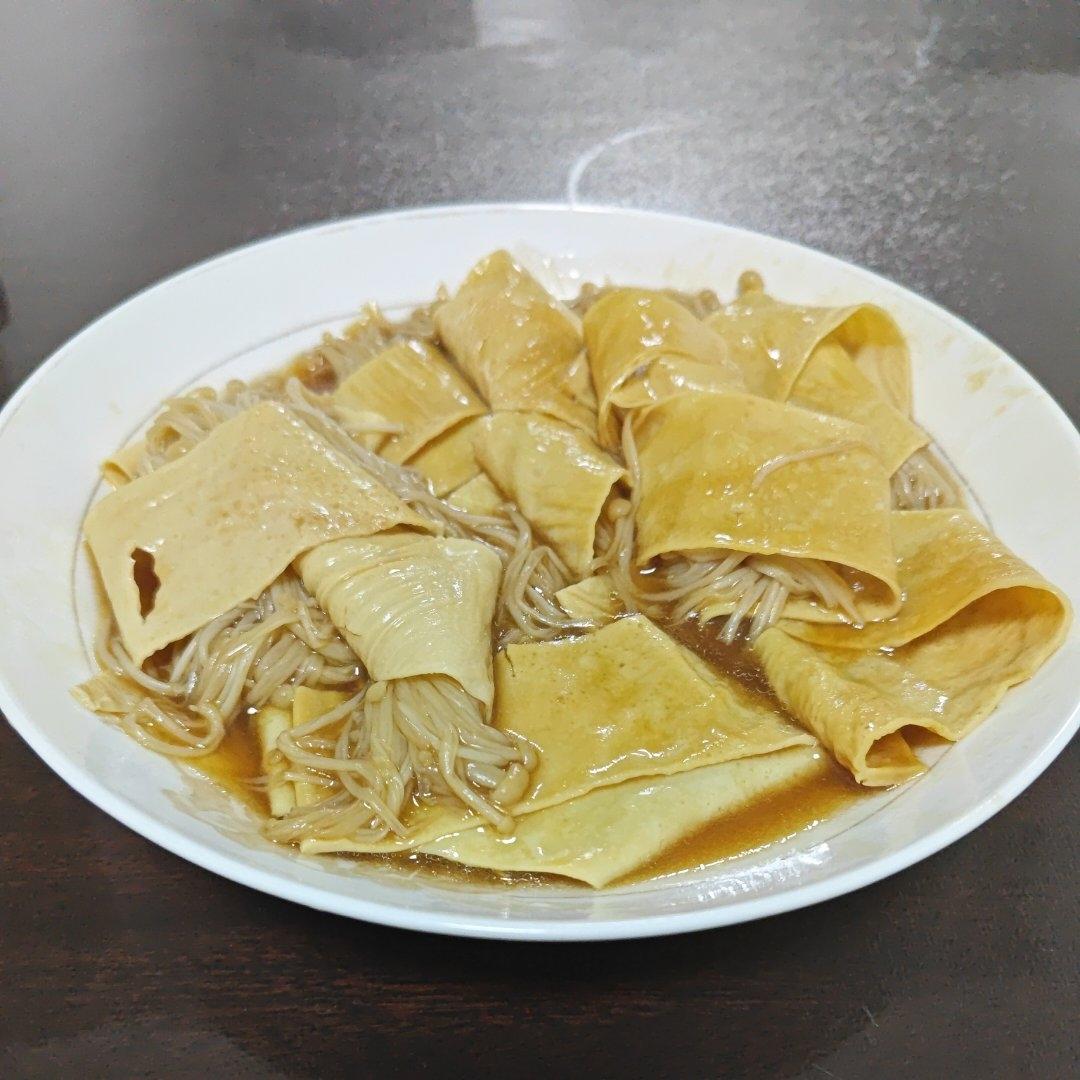 金针菇豆皮卷