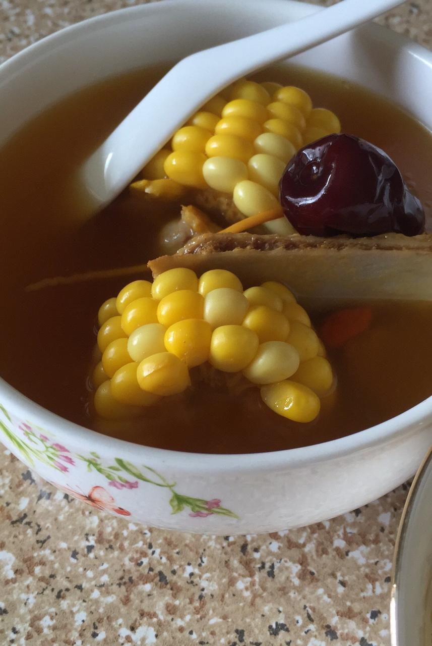 我爱大头颖做的虫草花玉米排骨汤