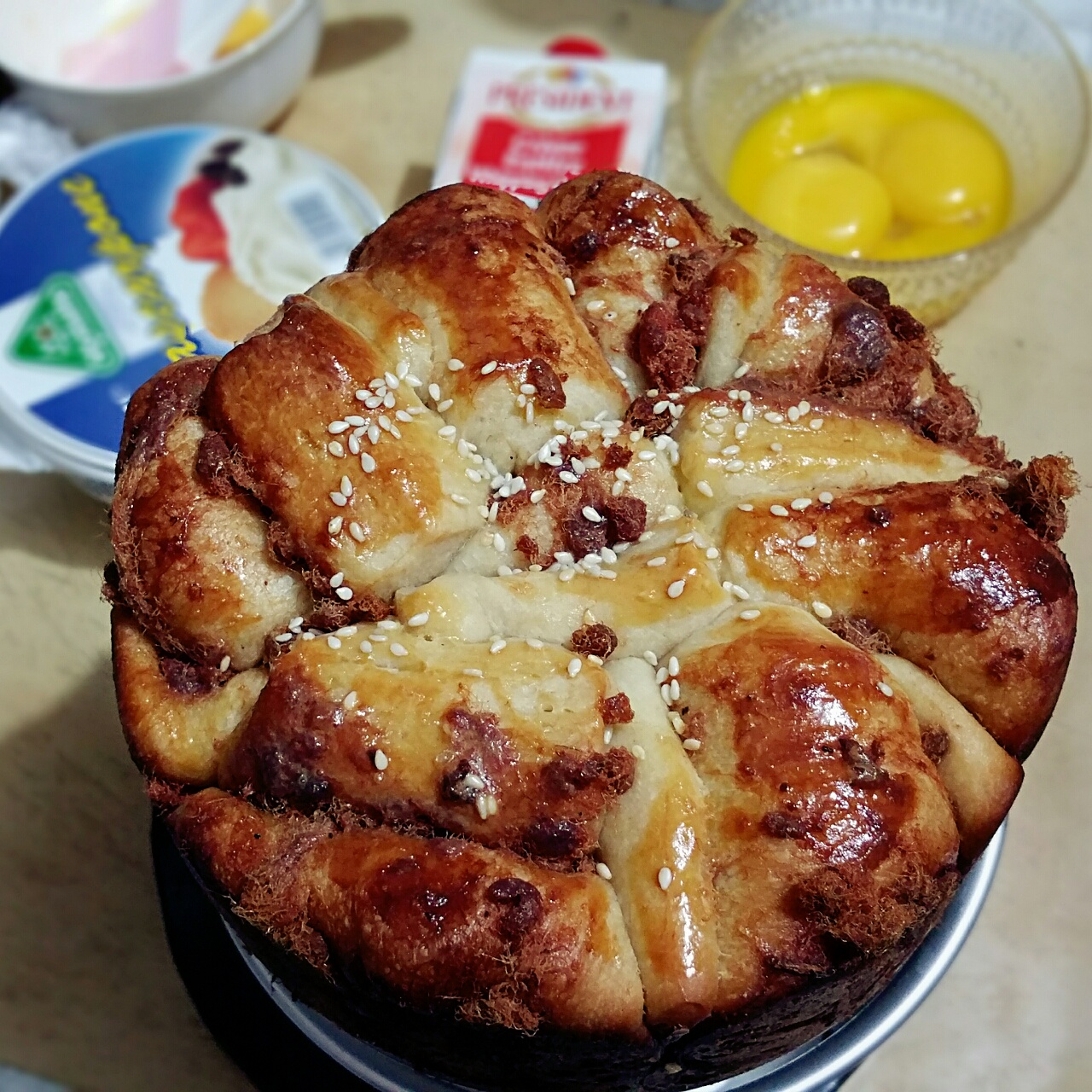 手撕千层肉松面包