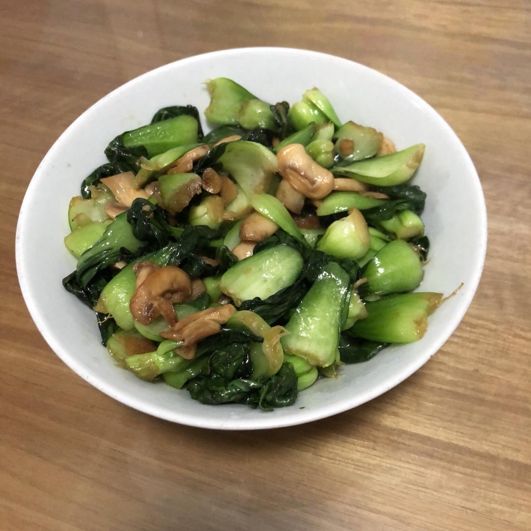 口蘑炒青菜