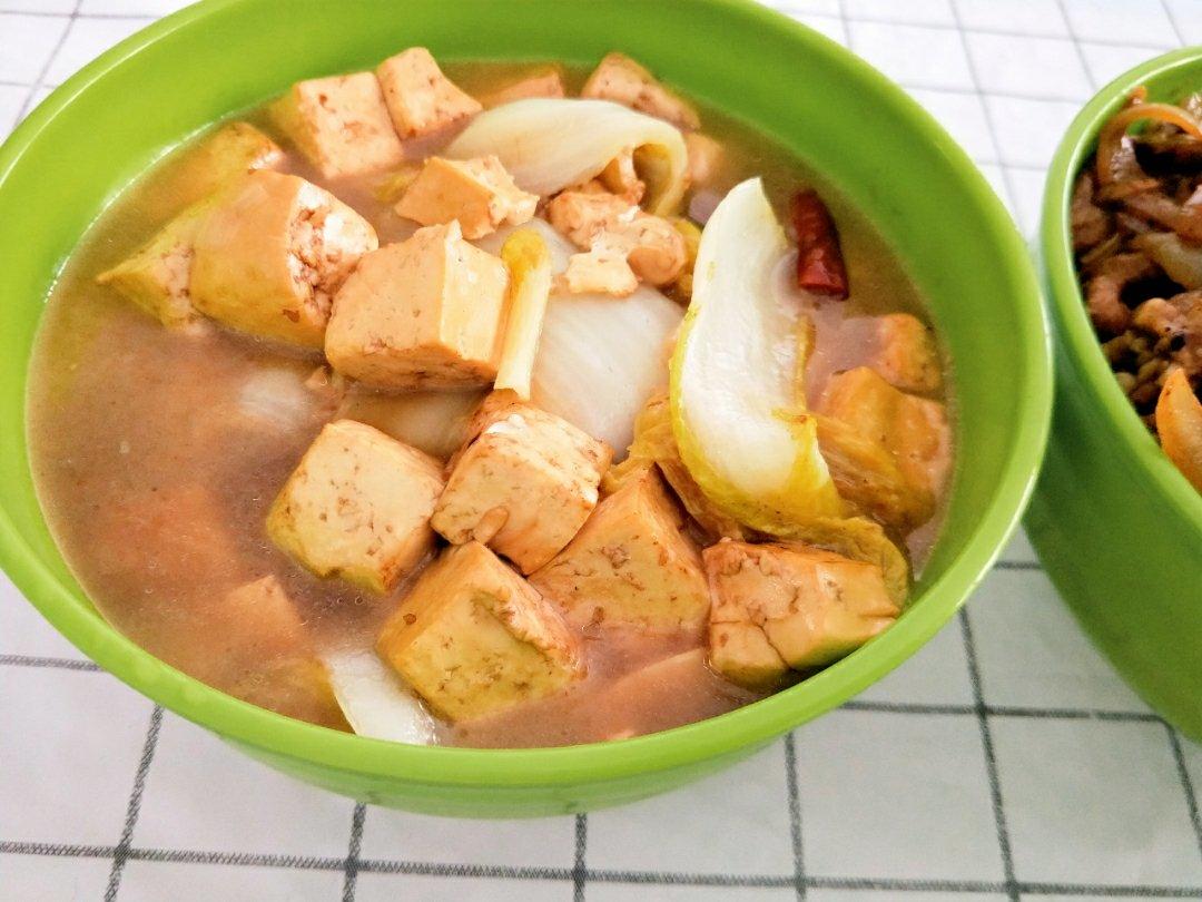 冬季家常菜：白菜炖豆腐