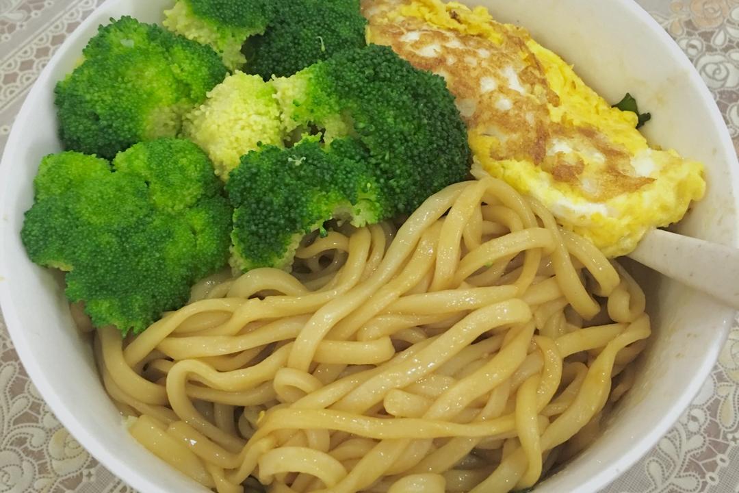 葱油拌面（快手简单，美味无敌）