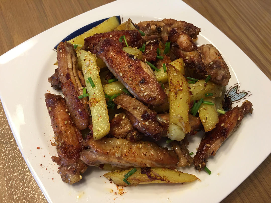 好吃到舔手‼️比烧烤还好吃的孜然鸡翅土豆