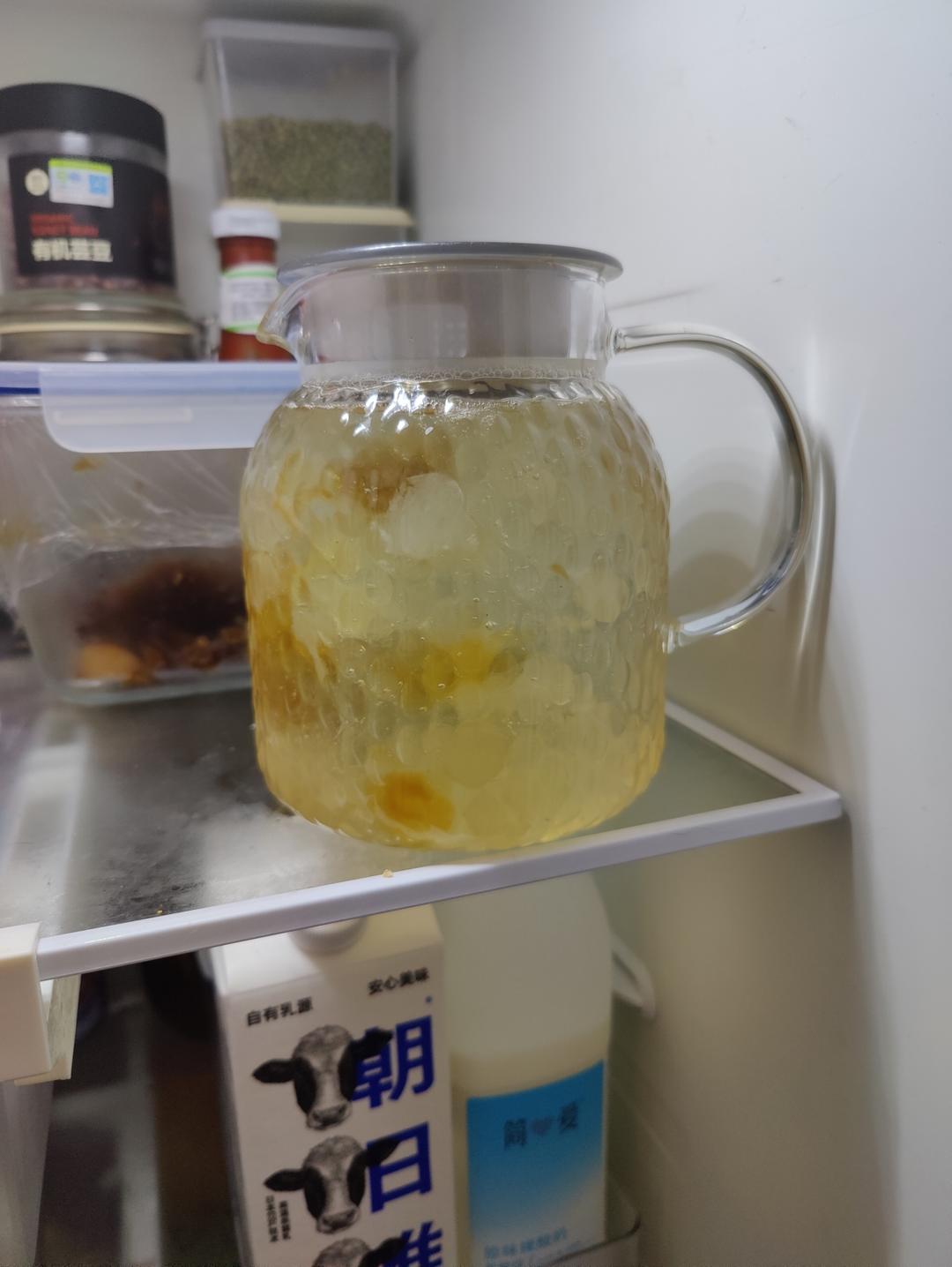 桃胶雪燕皂角米牛奶
