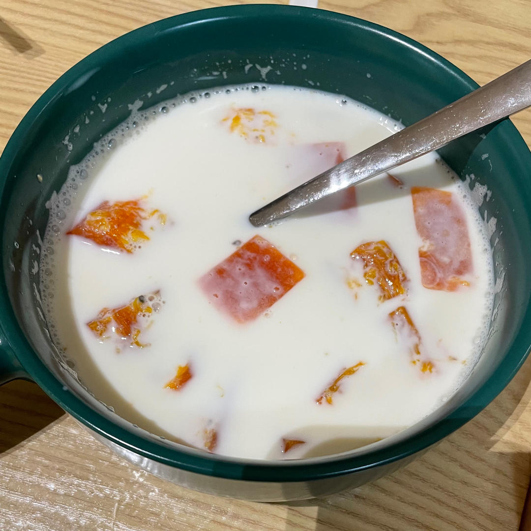 我的晚餐美容汤木瓜炖牛奶