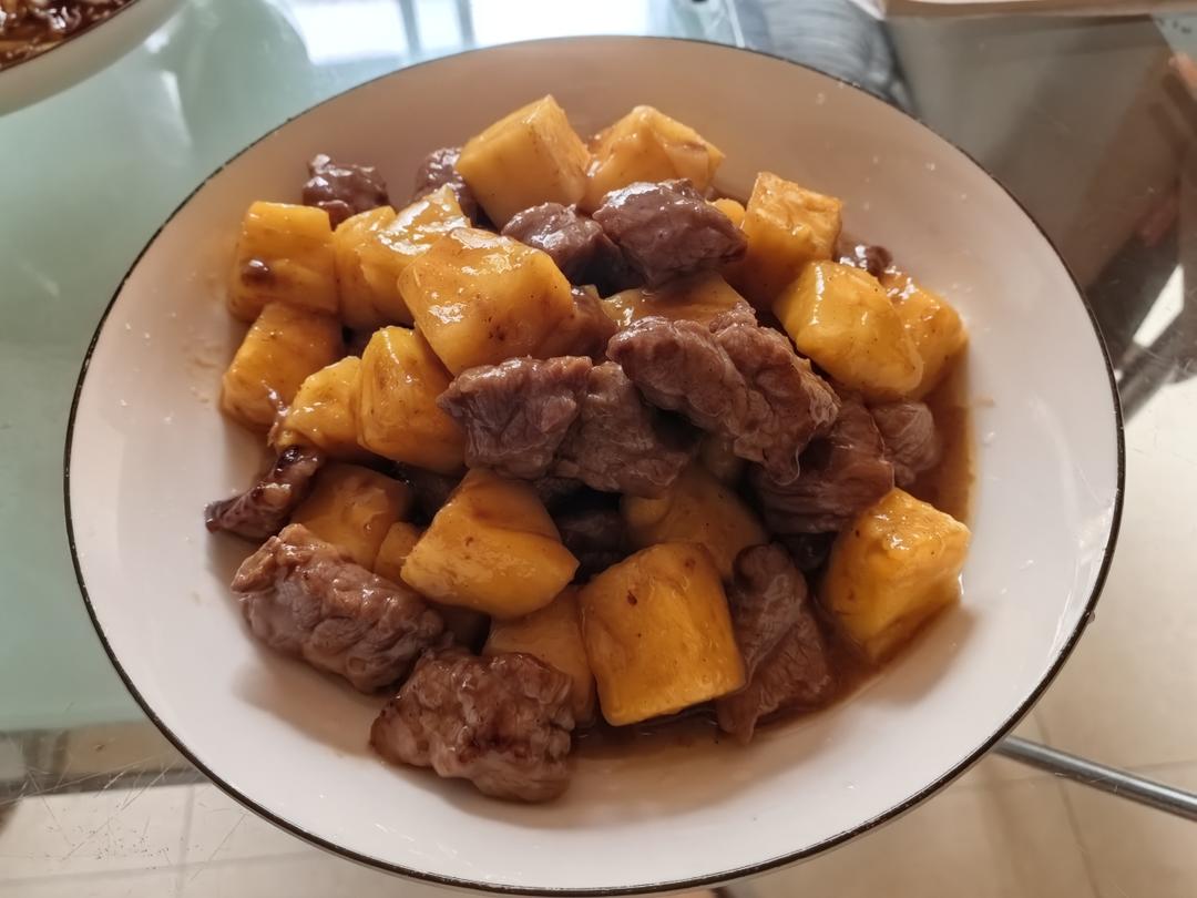 特开胃牛肉炒菠萝