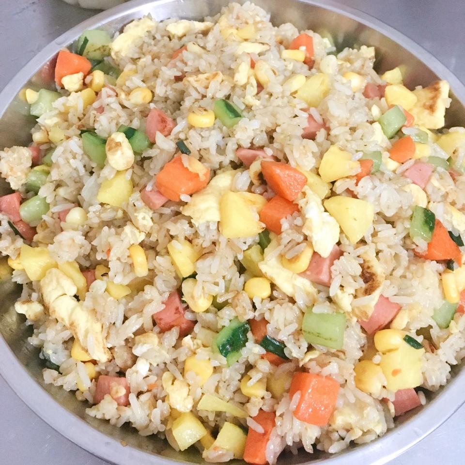 菠萝蛋炒饭